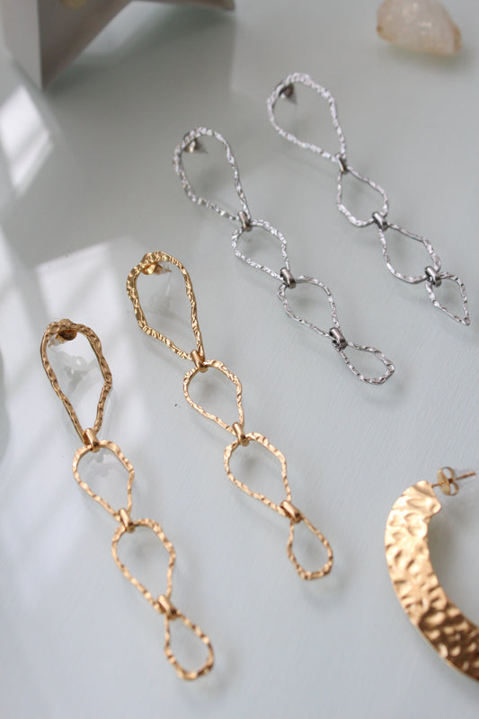 Pendientes Asimetric